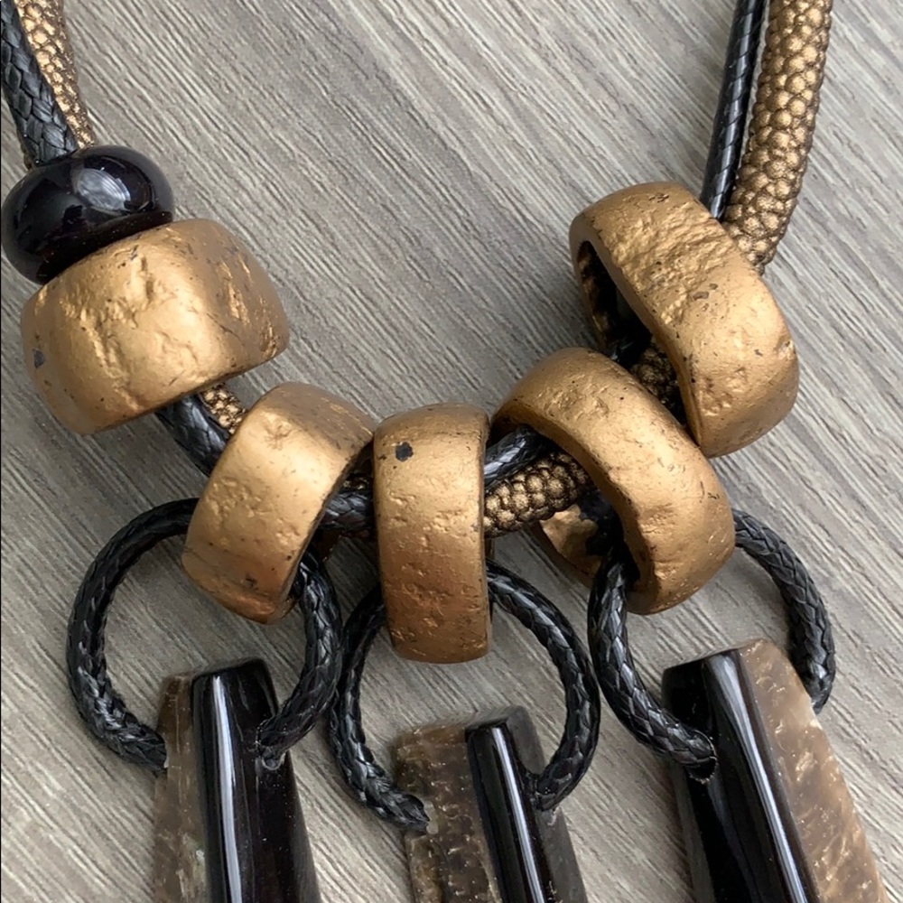 Statement necklace - Picture 4 of 6